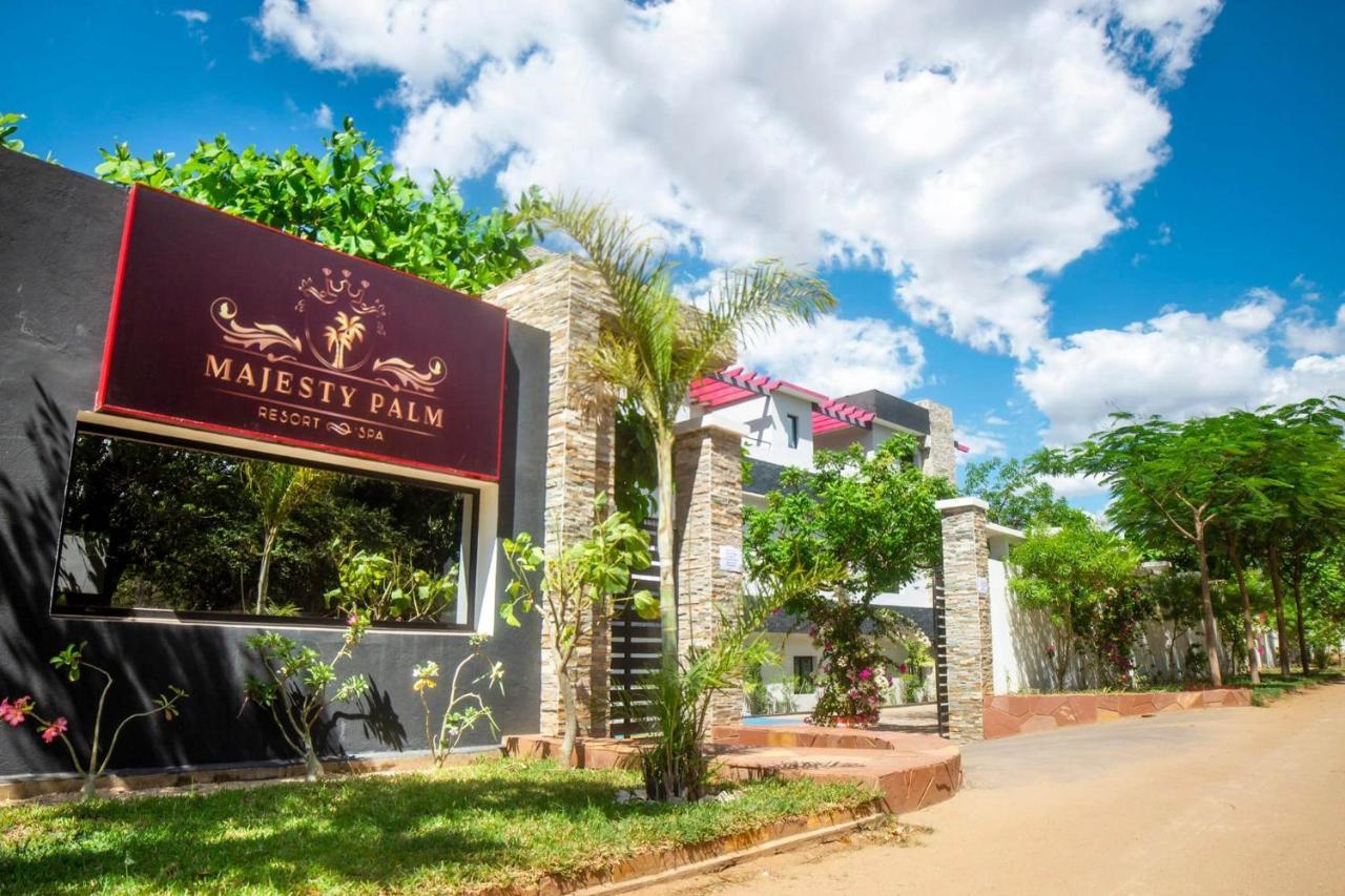 Majesty Palm Resort マジュンガ エクステリア 写真